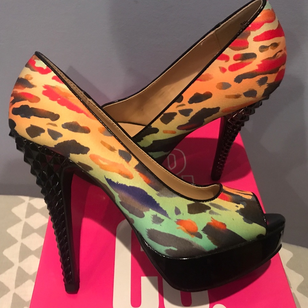 9&CO High Heels - Size 6 1/2